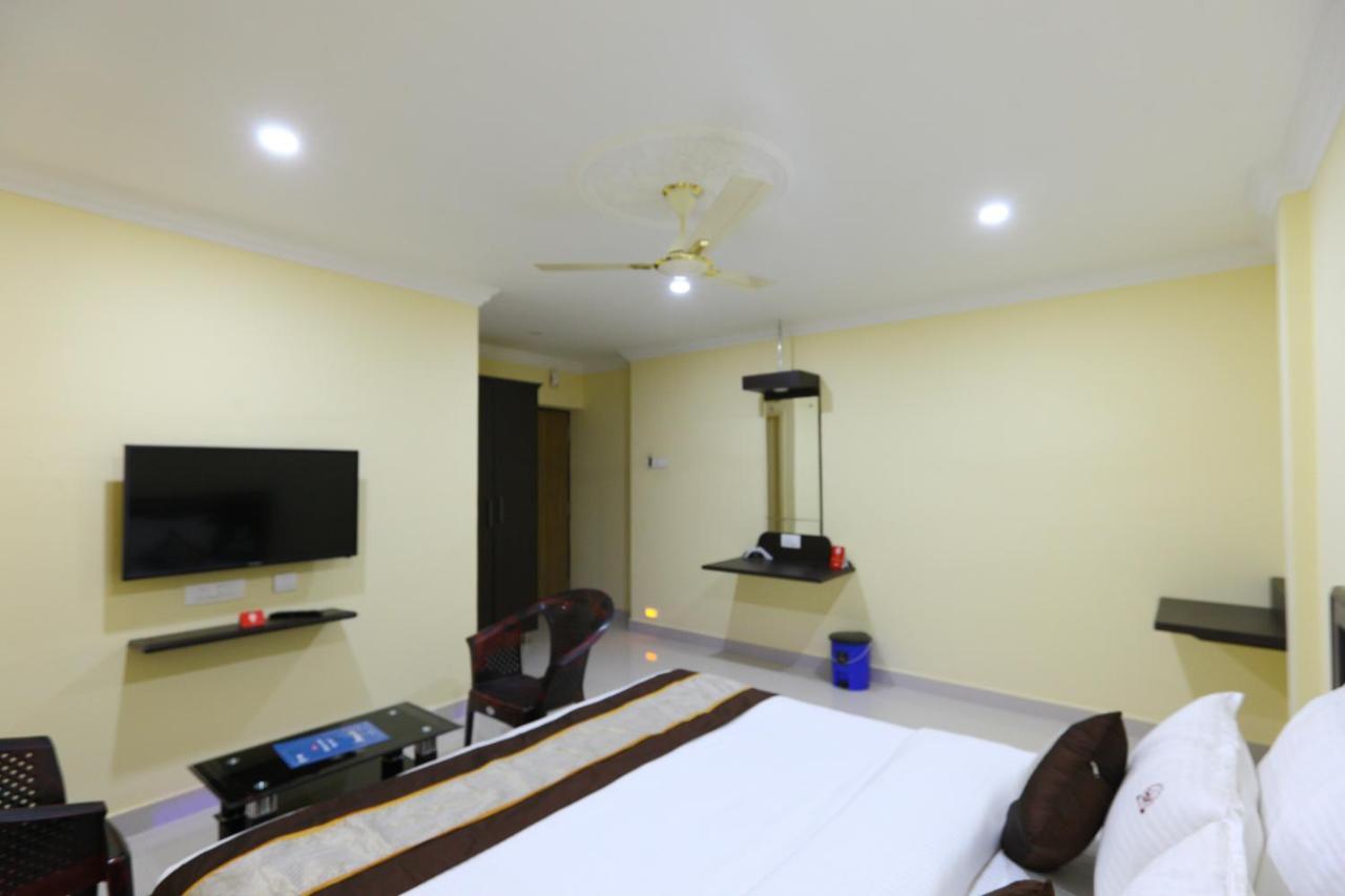 Hotel Sai Inn A/C Chennai Esterno foto